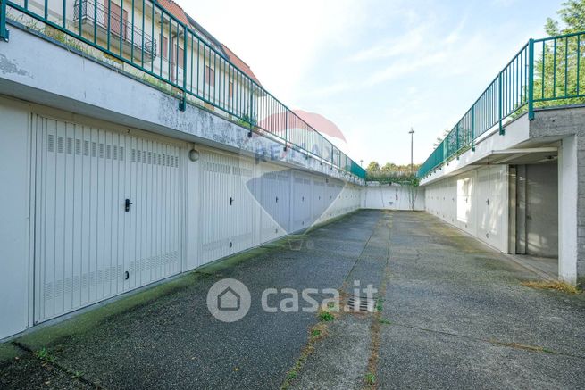 Garage/posto auto in residenziale in Via 1º Maggio 17