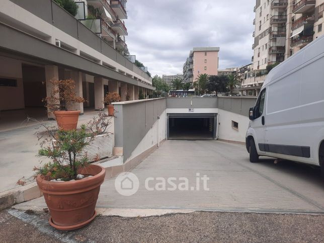 Garage/posto auto in residenziale in Via Camillo Rosalba