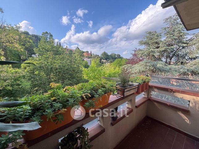 Appartamento in residenziale in Via Valverde