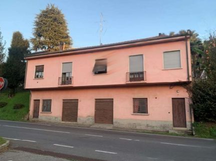 Casa indipendente in residenziale in Via Guglielmo Marconi 106