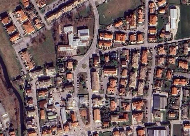 Terreno agricolo in commerciale in Via Mantova
