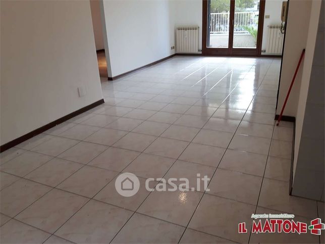 Appartamento in residenziale in Viale Villa Gavotti 122