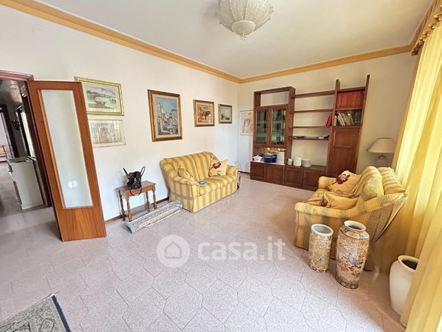 Appartamento in residenziale in Via Giovanni Pascoli