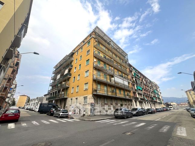 Appartamento in residenziale in Via Ferdinando Micheli 21