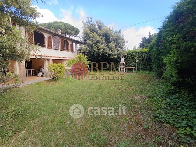 Villa in residenziale in Via 25 Aprile 1945 7