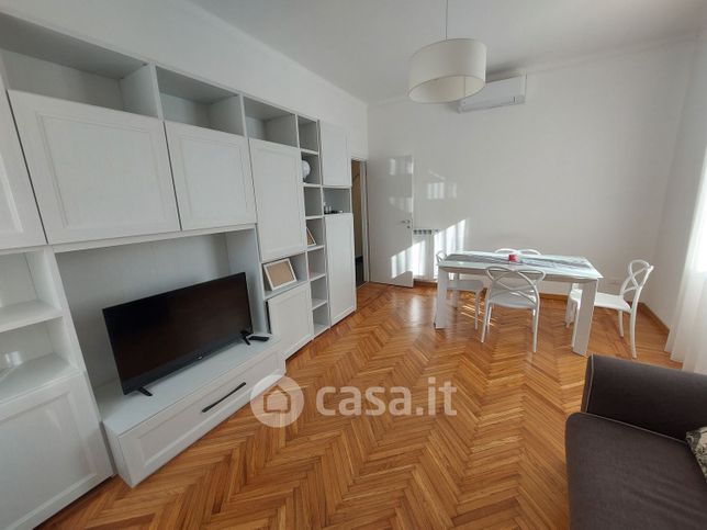 Appartamento in residenziale in Via Accinelli 1 a