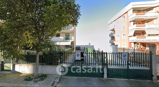 Garage/posto auto in residenziale in Via pesce