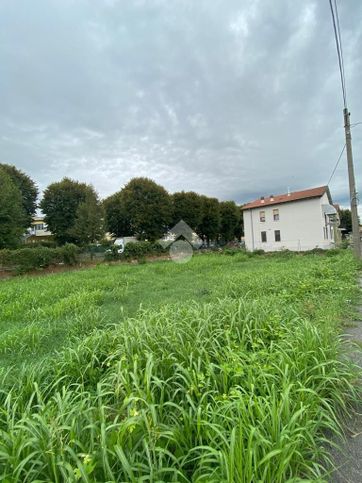 Terreno edificabile in residenziale in Via Circonvallazione