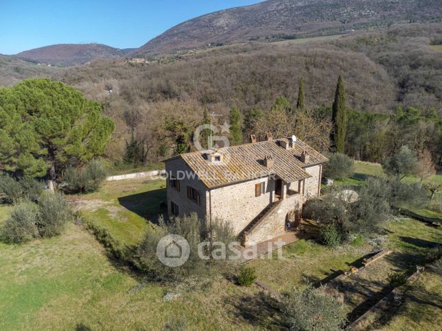 Rustico/casale in residenziale in Strada Colle Umberto - Ponte Nese 54