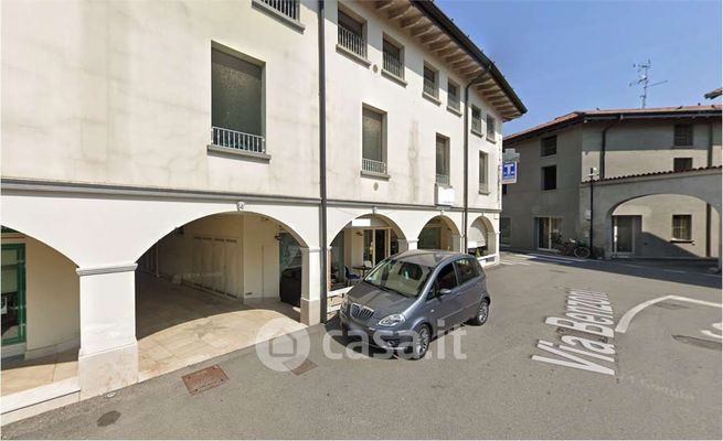 Box/posto auto in residenziale in Via Regina della Scala