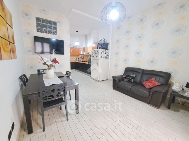 Casa indipendente in residenziale in Via Trieste