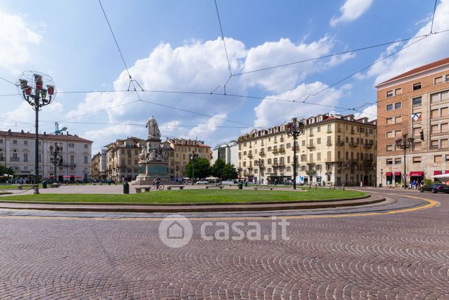 Box/posto auto in residenziale in Piazza Carlo Emanuele II 17
