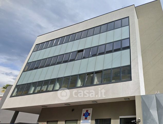 Ufficio in commerciale in Via Enrico Fermi