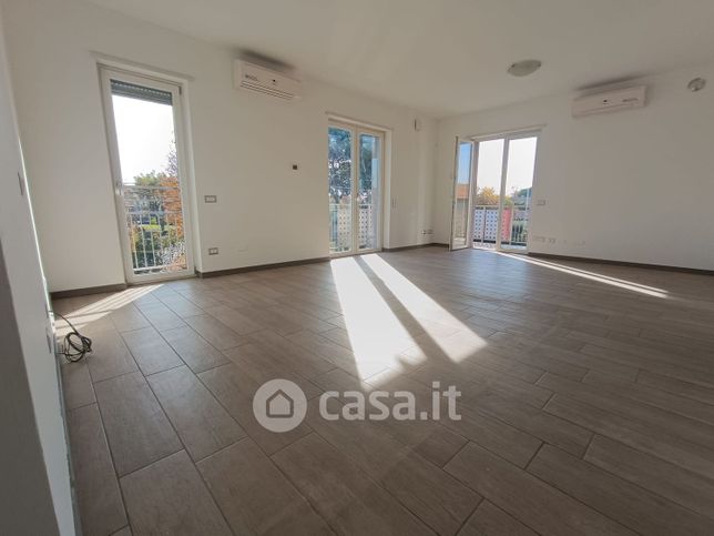 Appartamento in residenziale in Via Inglesina
