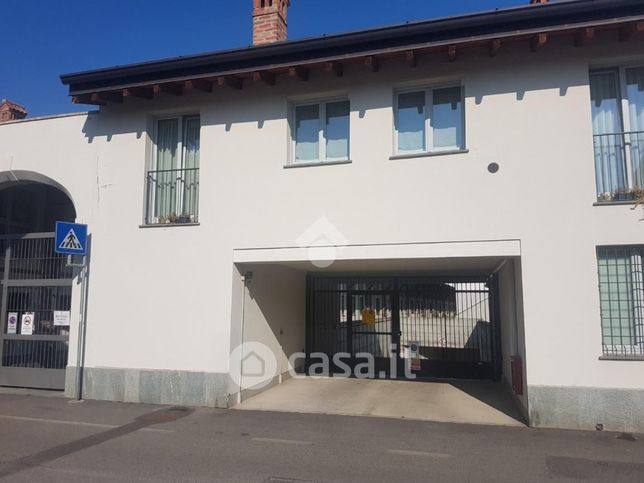 Garage/posto auto in residenziale in Via San Sebastiano 19