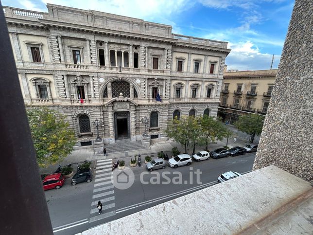 Ufficio in commerciale in Via Cavour 70