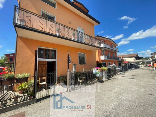 Appartamento in residenziale in Via Santa Colomba