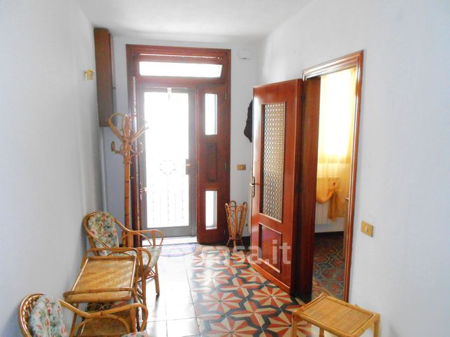 Casa indipendente in residenziale in Via Angeli 56