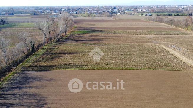 Terreno agricolo in commerciale in Via Cavallo