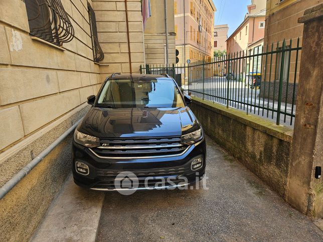 Box/posto auto in residenziale in Via Beato Martino da Pegli