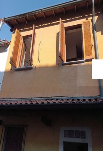 Villetta a schiera in residenziale in Via A. Manzoni 26