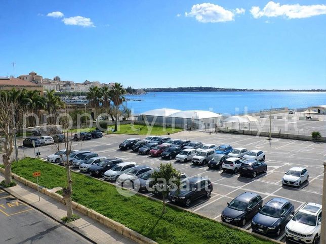 Appartamento in residenziale in Via Rodi 14