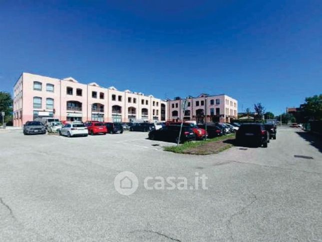 Ufficio in commerciale in Via Treviso