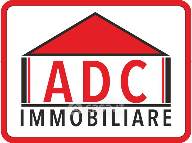 Ufficio in commerciale in Via Giuseppe La Farina 91