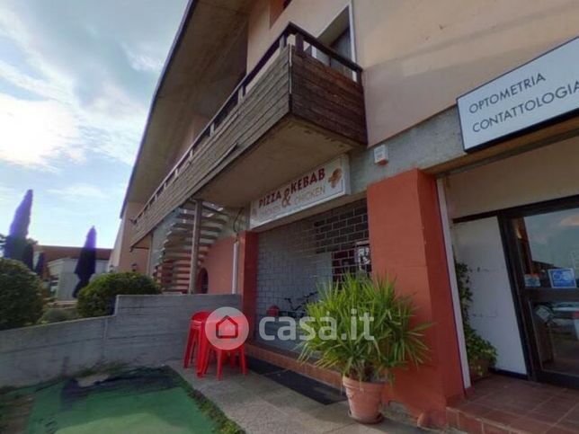Box/posto auto in residenziale in Via Giacomo Matteotti 3