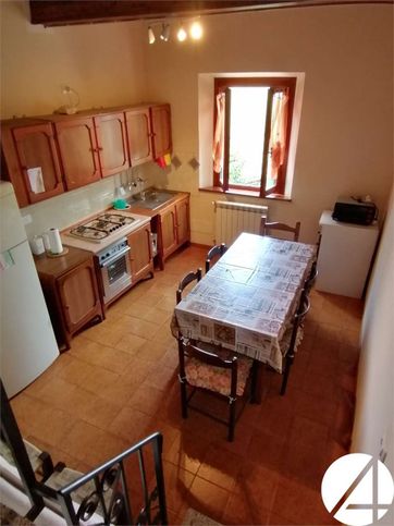 Casa indipendente in residenziale in Via Fiumetto 98
