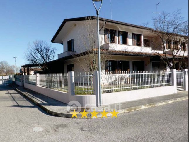 Appartamento in residenziale in Via Lorenzaga Trevigiana