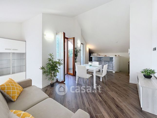 Appartamento in residenziale in Viale Guglielmo Marconi 7