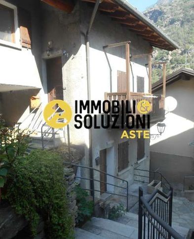 Appartamento in residenziale in Frazione Runaz 129