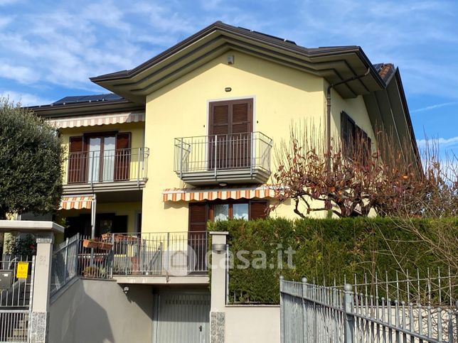Villa in residenziale in Strada Santa Maria
