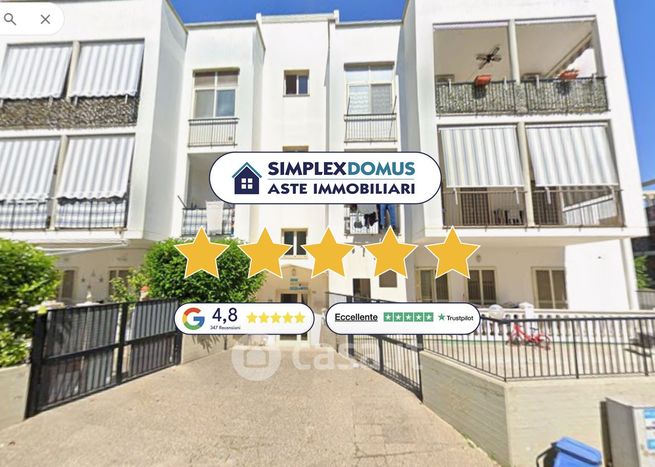 Appartamento in residenziale in Via Auricarro