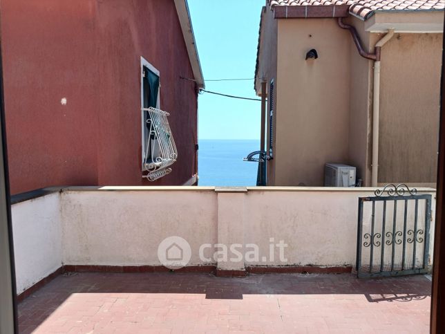 Appartamento in residenziale in Località Posato 8