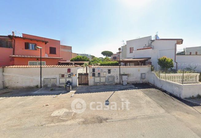 Appartamento in residenziale in Via Teverone 15