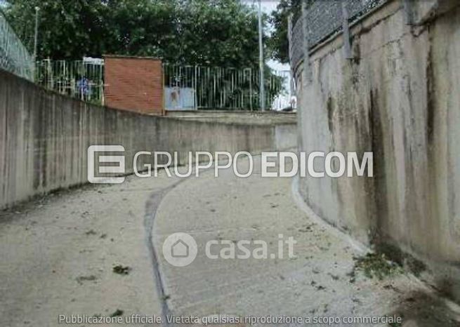 Box/posto auto in residenziale in Via P. Mascagni