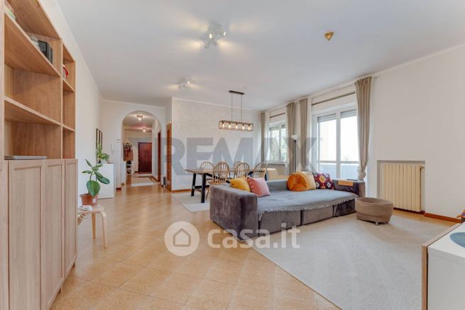 Appartamento in residenziale in Via Padre Cesare Albisetti 1