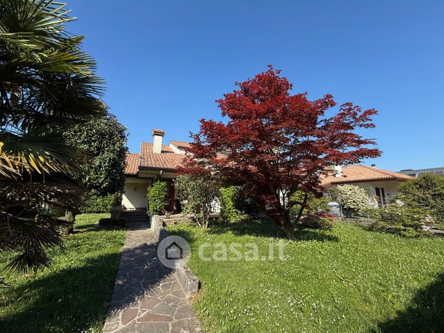 Villa in residenziale in Via Venezuela