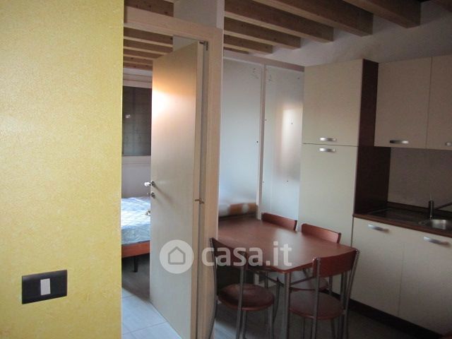 Appartamento in residenziale in Via GiosuÃ¨ Carducci