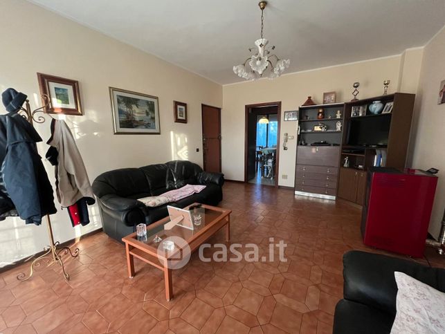 Appartamento in residenziale in Via Cadè