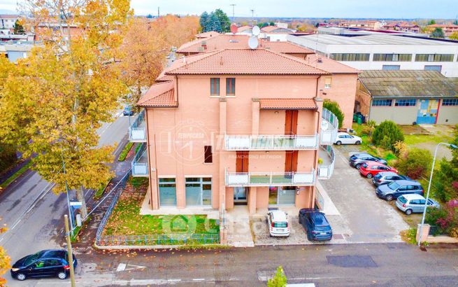 Appartamento in residenziale in Via Edmondo de Amicis 16