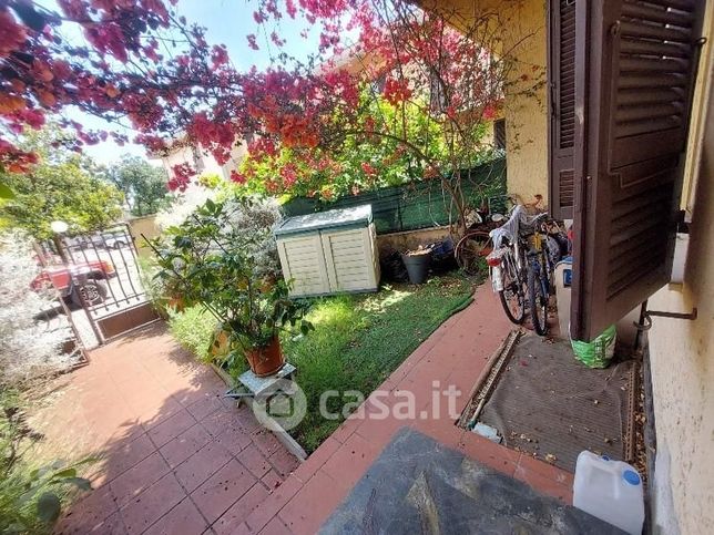 Villetta a schiera in residenziale in Viale Roma 217