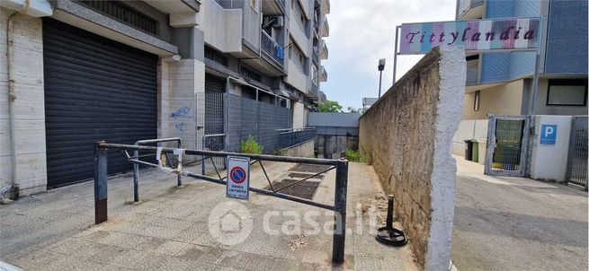 Box/posto auto in residenziale in Via Fringuello 5