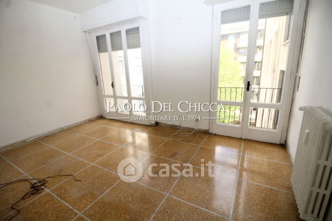 Appartamento in residenziale in Via Montebello 38