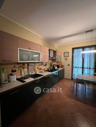Appartamento in residenziale in Via Demetrio Cosola 16