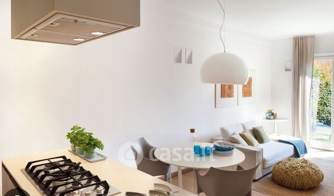 Casa indipendente in residenziale in Via Torri 57