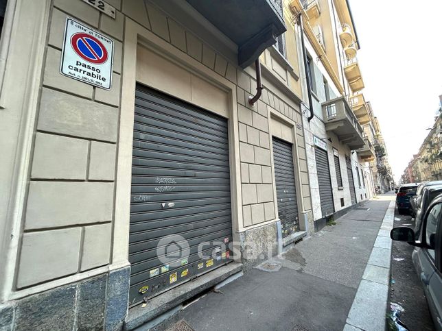 Negozio/locale commerciale in commerciale in Via Ormea 122