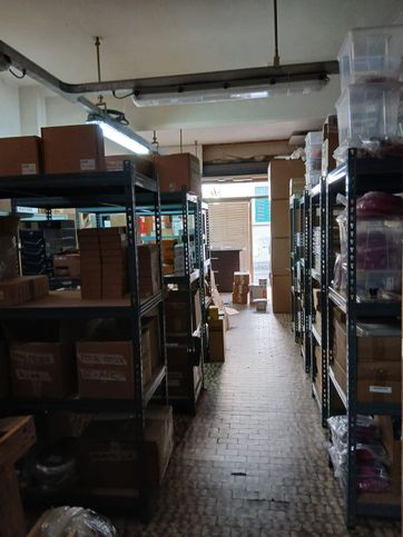 Capannone in commerciale in Via Tommaso di Piero